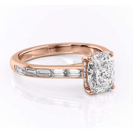 Pernă alungită - Inel de logodnă Catherine din aur Rose 14kt cu moissanite tăietură asscher – Montură cu canal rafinată pentru profil înalt | Personalizează și configurează gratuit online