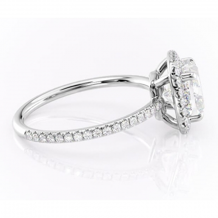 Inel de logodnă Celeste din aur Alb 14kt cu moissanite tăietură pernă – Halo rafinată pentru profil mediu | Personalizează și configurează gratuit online [1]