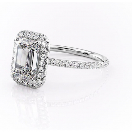 Inel de logodnă Celeste din aur Alb 14kt cu moissanite tăietură smarald – Halo rafinată pentru profil mediu | Personalizează și configurează gratuit online [6]