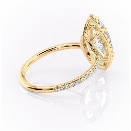 Inel de logodnă Celeste din aur Galben 14kt cu moissanite tăietură marquise – Halo rafinată pentru profil mediu | Personalizează și configurează gratuit online [2]