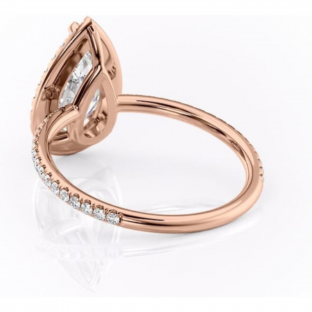 Inel de logodnă Celeste din aur Rose 14kt cu moissanite tăietură pară – Halo rafinată pentru profil mediu | Personalizează și configurează gratuit online [3]