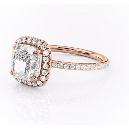 Inel de logodnă Celeste din aur Rose 18kt cu moissanite tăietură pernă – Halo rafinată pentru profil mediu | Personalizează și configurează gratuit online [6]