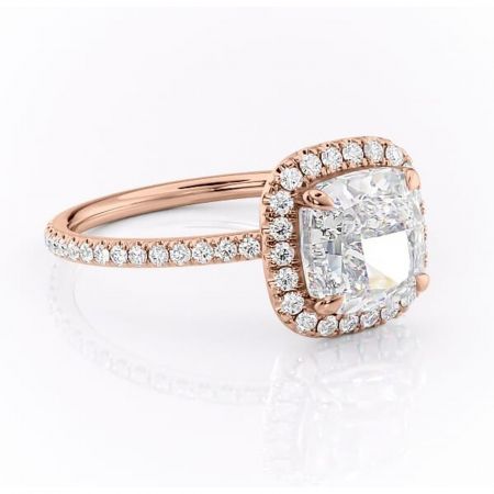 Aur roz - Inel de logodnă Celeste din aur Rose 18kt cu moissanite tăietură pernă – Halo rafinată pentru profil mediu | Personalizează și configurează gratuit online