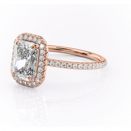 Inel de logodnă Celeste din aur Rose 14kt cu moissanite tăietură radiantă – Halo rafinată pentru profil mediu | Personalizează și configurează gratuit online [6]