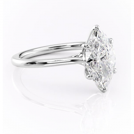 Marquise - Inel de logodnă Charlotte din aur Alb 14kt cu moissanite tăietură marquise – Solitar rafinată pentru profil mediu | Personalizează și configurează gratuit online