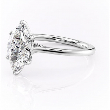 Inel de logodnă Charlotte din aur Alb 14kt cu moissanite tăietură marquise – Solitar rafinată pentru profil mediu | Personalizează și configurează gratuit online [6]