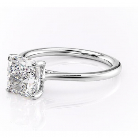 Inel de logodnă Charlotte din aur Alb 14kt cu moissanite tăietură pernă – Solitar rafinată pentru profil mediu | Personalizează și configurează gratuit online [6]