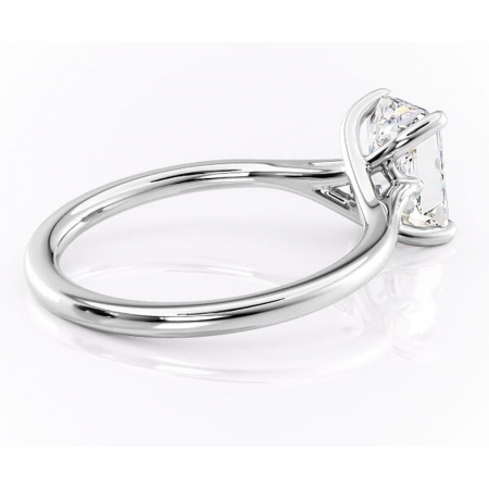 Inel de logodnă Charlotte din aur Alb 14kt cu moissanite tăietură radiantă – Solitar rafinată pentru profil mediu | Personalizează și configurează gratuit online [2]