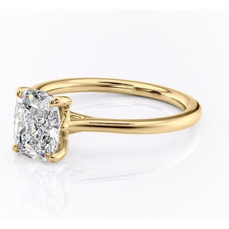 Inel de logodnă Charlotte din aur Galben 14kt cu moissanite tăietură pernă – Solitar rafinată pentru profil mediu | Personalizează și configurează gratuit online [6]