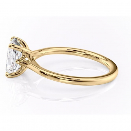 Inel de logodnă Charlotte din aur Galben 14kt cu moissanite tăietură radiantă – Solitar rafinată pentru profil mediu | Personalizează și configurează gratuit online [5]