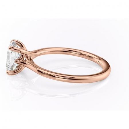 Inel de logodnă Charlotte din aur Rose 14kt cu moissanite tăietură pernă – Solitar rafinată pentru profil mediu | Personalizează și configurează gratuit online [5]