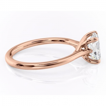 Inel de logodnă Charlotte din aur Rose 14kt cu moissanite tăietură pernă – Solitar rafinată pentru profil mediu | Personalizează și configurează gratuit online [1]