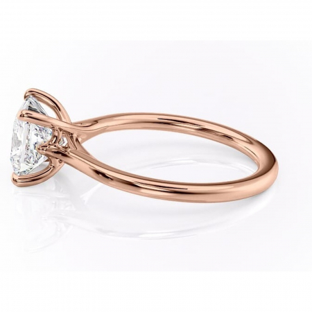 Inel de logodnă Charlotte din aur Rose 18kt cu moissanite tăietură princess – Solitar rafinată pentru profil mediu | Personalizează și configurează gratuit online [5]