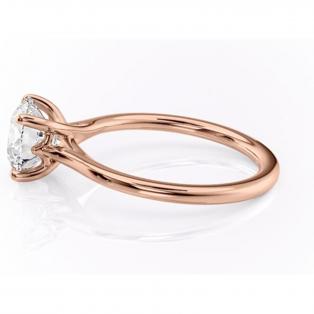 Inel de logodnă Charlotte din aur Rose 14kt cu moissanite tăietură rotundă – Solitar rafinată pentru profil mediu | Personalizează și configurează gratuit online [5]