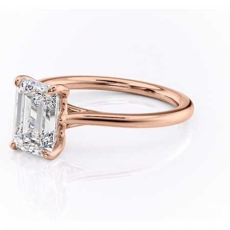 Inel de logodnă Charlotte din aur Rose 18kt cu moissanite tăietură smarald – Solitar rafinată pentru profil mediu | Personalizează și configurează gratuit online [6]