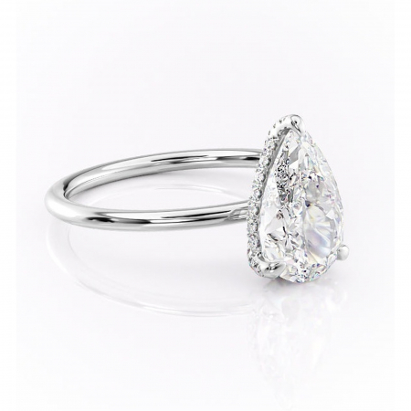 Pară - Inel de logodnă Clarabelle din aur Alb 14kt cu moissanite tăietură pară – Solitar rafinată pentru profil înalt | Personalizează și configurează gratuit online