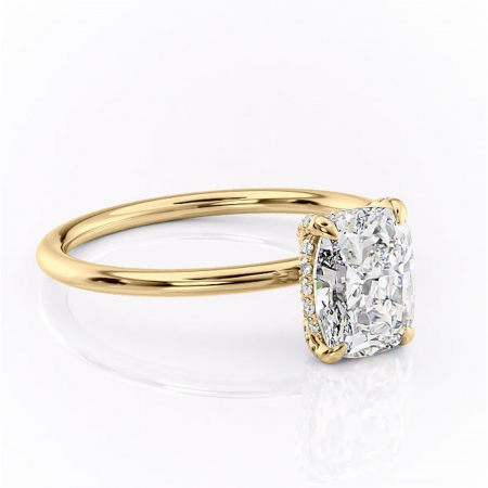 Aur galben - Inel de logodnă Clarabelle din aur Galben 14kt cu moissanite tăietură pernă – Solitar rafinată pentru profil înalt | Personalizează și configurează gratuit online