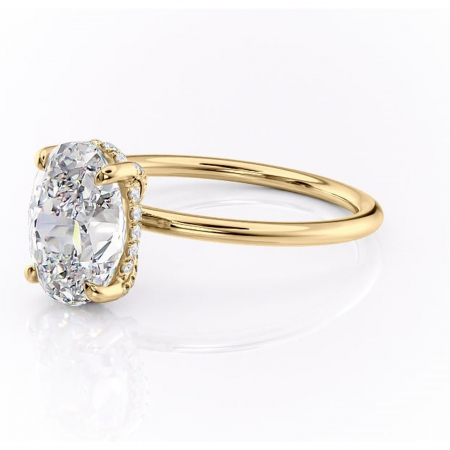 Inel de logodnă Clarabelle din aur Galben 14kt cu moissanite tăietură ovală – Solitar rafinată pentru profil înalt | Personalizează și configurează gratuit online [6]