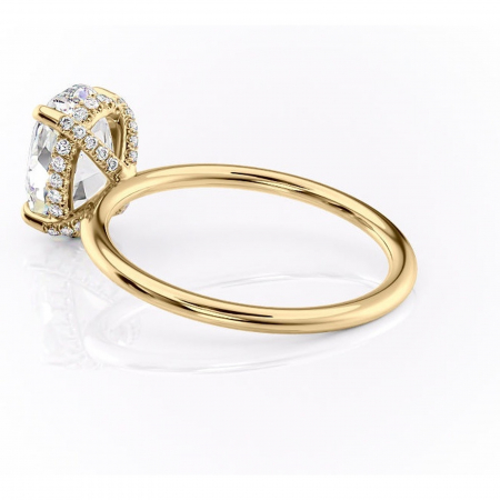 Inel de logodnă Clarabelle din aur Galben 14kt cu moissanite tăietură ovală – Solitar rafinată pentru profil înalt | Personalizează și configurează gratuit online [4]