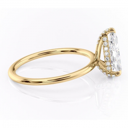 Inel de logodnă Clarabelle din aur Galben 14kt cu moissanite tăietură pară – Solitar rafinată pentru profil înalt | Personalizează și configurează gratuit online [1]