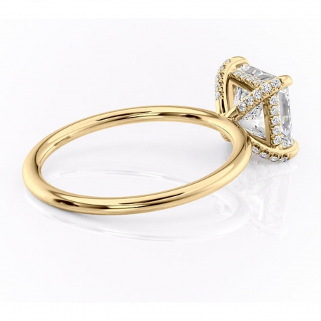 Inel de logodnă Clarabelle din aur Galben 14kt cu moissanite tăietură princess – Solitar rafinată pentru profil înalt | Personalizează și configurează gratuit online [2]