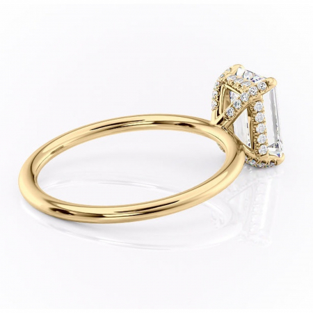 Inel de logodnă Clarabelle din aur Galben 14kt cu moissanite tăietură smarald – Solitar rafinată pentru profil înalt | Personalizează și configurează gratuit online [2]