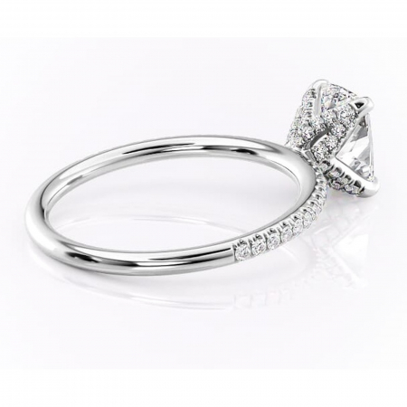 Inel de logodnă Cleo din aur Alb 14kt cu moissanite tăietură pernă – Montură pavé rafinată pentru profil înalt | Personalizează și configurează gratuit online [2]