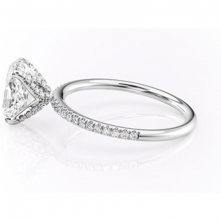 Inel de logodnă Cleo din aur Alb 14kt cu moissanite tăietură ovală – Montură pavé rafinată pentru profil înalt | Personalizează și configurează gratuit online [5]