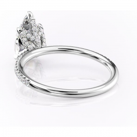 Inel de logodnă Cleo din aur Alb 18kt cu moissanite tăietură pară – Montură pavé rafinată pentru profil înalt | Personalizează și configurează gratuit online [3]