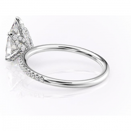 Inel de logodnă Cleo din aur Alb 18kt cu moissanite tăietură pară – Montură pavé rafinată pentru profil înalt | Personalizează și configurează gratuit online [4]