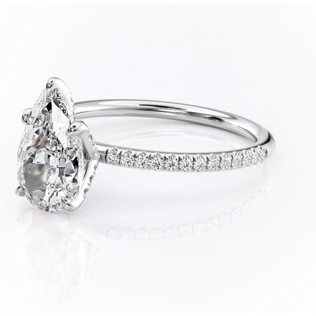 Inel de logodnă Cleo din aur Alb 18kt cu moissanite tăietură pară – Montură pavé rafinată pentru profil înalt | Personalizează și configurează gratuit online [6]