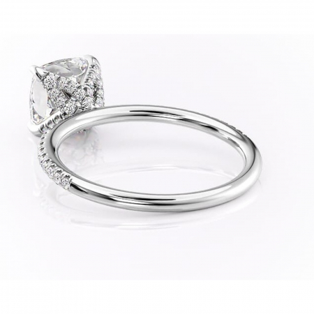 Inel de logodnă Cleo din aur Alb 18kt cu moissanite tăietură pernă – Montură pavé rafinată pentru profil înalt | Personalizează și configurează gratuit online [3]