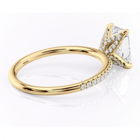 Inel de logodnă Cleo din aur Galben 18kt cu moissanite tăietură radiantă – Montură pavé rafinată pentru profil înalt | Personalizează și configurează gratuit online [2]