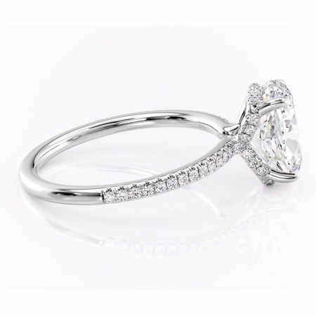 Inel de logodnă Coraline din aur Alb 14kt cu moissanite tăietură ovală – Montură pavé rafinată pentru profil înalt | Personalizează și configurează gratuit online [1]