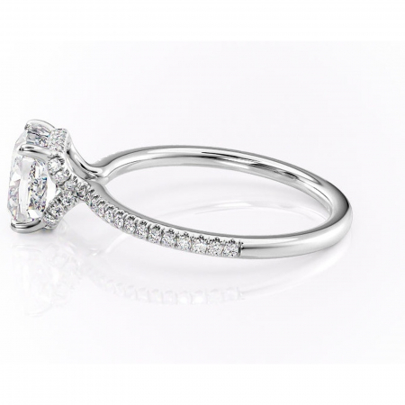 Inel de logodnă Coraline din aur Alb 14kt cu moissanite tăietură pernă – Montură pavé rafinată pentru profil înalt | Personalizează și configurează gratuit online [5]