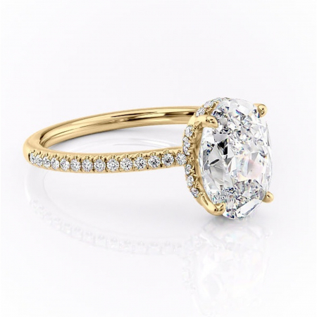 14K - Inel de logodnă Coraline din aur Galben 14kt cu moissanite tăietură ovală – Montură pavé rafinată pentru profil înalt | Personalizează și configurează gratuit online