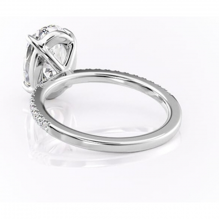 Inel de logodnă Cordelia din aur Alb 14kt cu moissanite tăietură ovală – Profil pătrat rafinată pentru profil înalt | Personalizează și configurează gratuit online [3]