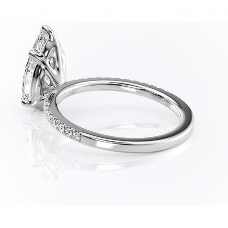 Inel de logodnă Cordelia din aur Alb 14kt cu moissanite tăietură pară – Profil pătrat rafinată pentru profil înalt | Personalizează și configurează gratuit online [4]