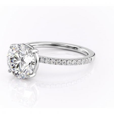 Inel de logodnă Cordelia din aur Alb 14kt cu moissanite tăietură rotundă – Profil pătrat rafinată pentru profil înalt | Personalizează și configurează gratuit online [6]