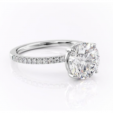 Accent - Inel de logodnă Cordelia din aur Alb 14kt cu moissanite tăietură rotundă – Profil pătrat rafinată pentru profil înalt | Personalizează și configurează gratuit online