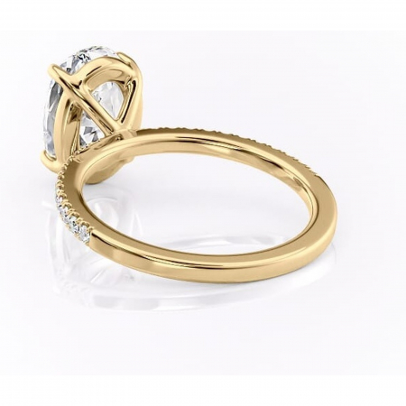 Inel de logodnă Cordelia din aur Galben 14kt cu moissanite tăietură ovală – Profil pătrat rafinată pentru profil înalt | Personalizează și configurează gratuit online [3]