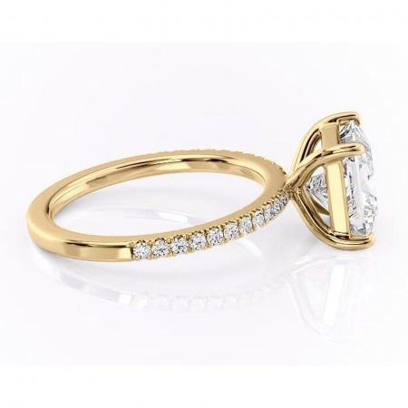 Inel de logodnă Cordelia din aur Galben 18kt cu moissanite tăietură princess – Profil pătrat rafinată pentru profil înalt | Personalizează și configurează gratuit online [1]