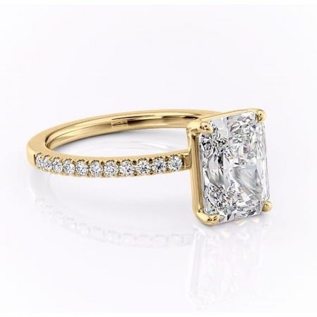 Aur galben - Inel de logodnă Cordelia din aur Galben 18kt cu moissanite tăietură radiantă – Profil pătrat rafinată pentru profil înalt | Personalizează și configurează gratuit online