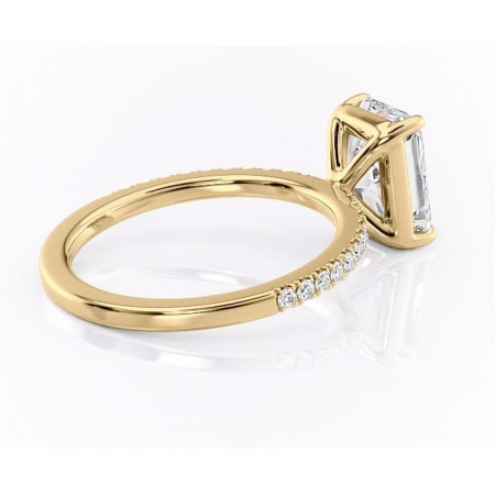 Inel de logodnă Cordelia din aur Galben 14kt cu moissanite tăietură radiantă – Profil pătrat rafinată pentru profil înalt | Personalizează și configurează gratuit online [2]