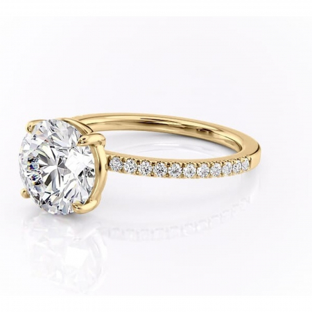 Inel de logodnă Cordelia din aur Galben 14kt cu moissanite tăietură rotundă – Profil pătrat rafinată pentru profil înalt | Personalizează și configurează gratuit online [6]