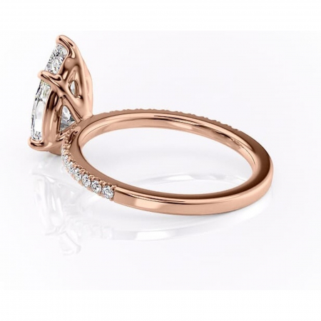 Inel de logodnă Cordelia din aur Rose 18kt cu moissanite tăietură pară – Profil pătrat rafinată pentru profil înalt | Personalizează și configurează gratuit online [4]