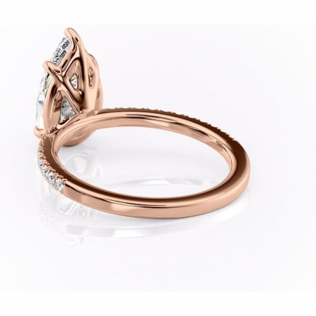 Inel de logodnă Cordelia din aur Rose 18kt cu moissanite tăietură pară – Profil pătrat rafinată pentru profil înalt | Personalizează și configurează gratuit online [3]