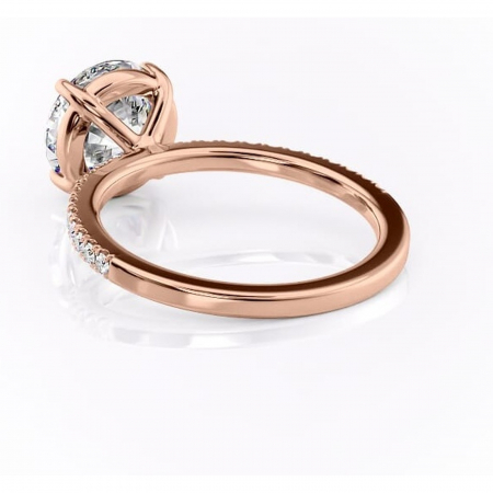 Inel de logodnă Cordelia din aur Rose 14kt cu moissanite tăietură rotundă – Profil pătrat rafinată pentru profil înalt | Personalizează și configurează gratuit online [3]
