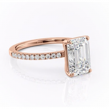 14K - Inel de logodnă Cordelia din aur Rose 14kt cu moissanite tăietură smarald – Profil pătrat rafinată pentru profil înalt | Personalizează și configurează gratuit online