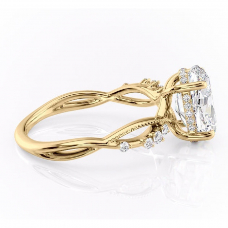 Inel de logodnă Crystal din aur Galben 14kt cu moissanite tăietură ovală – Pietre laterale rafinată pentru profil mediu | Personalizează și configurează gratuit online [1]